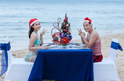 MC Nguyên Khang đón Noel cực lãng mạn ở bãi biển - 5